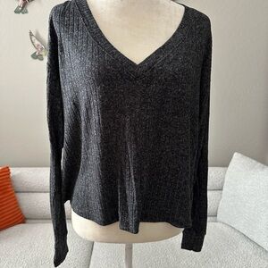 Victoria’s Secret PINK Charcoal V-Neck Sweater NWT